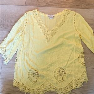 Lemon Lace V-Neck Blouse